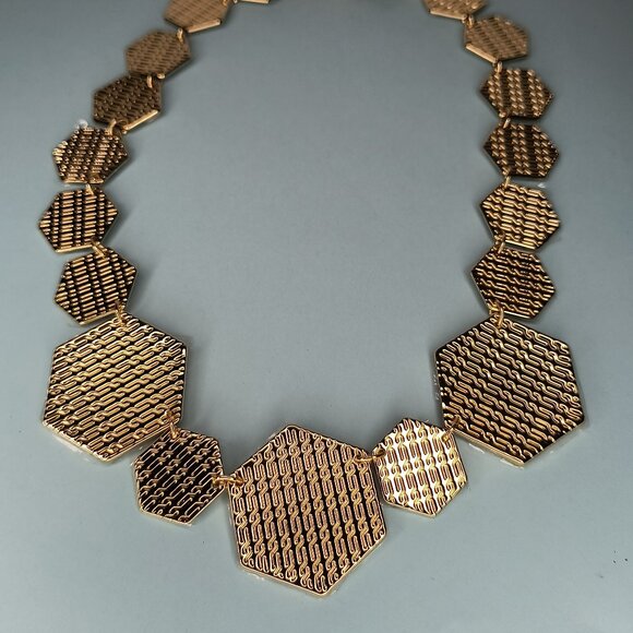 Christian Siriano Necklace Modern Geometric Hexagon Gold Tone Metalli Lo… - Picture 3 of 14